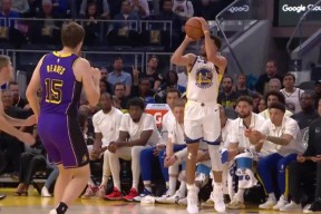 ayx-里程碑夜！瓦伦西亚手感冰凉，NBA常规赛清晨刷纪录，悬念犹存，控场能力受关注的简单介绍