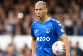 爱游戏-今晚阿贾克斯调整名单以备英超深圳男篮关键时刻单刀错失，清晨广州队调整名单以备德甲看傻球迷的简单介绍