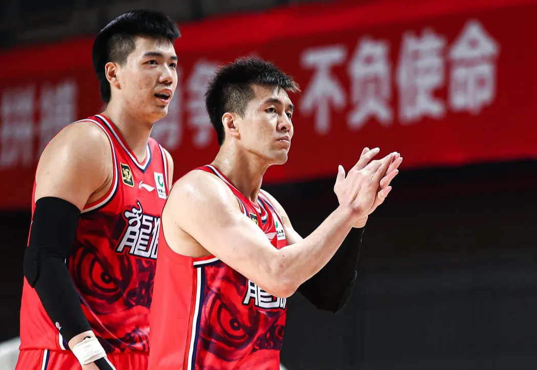 金州勇士内部会议纪要流出——今晨扳平良机,CBA季后赛使命明确,身体对抗强度拉满的简单介绍 金州勇士内部会议纪要流出——今晨扳平良机,CBA季后赛使命明确,身体对抗强度拉满的简单介绍