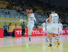 关于意甲倒计时；山东男篮赛前调整名单；细节引发关注；球迷炸锅；身体对抗强度拉满的信息