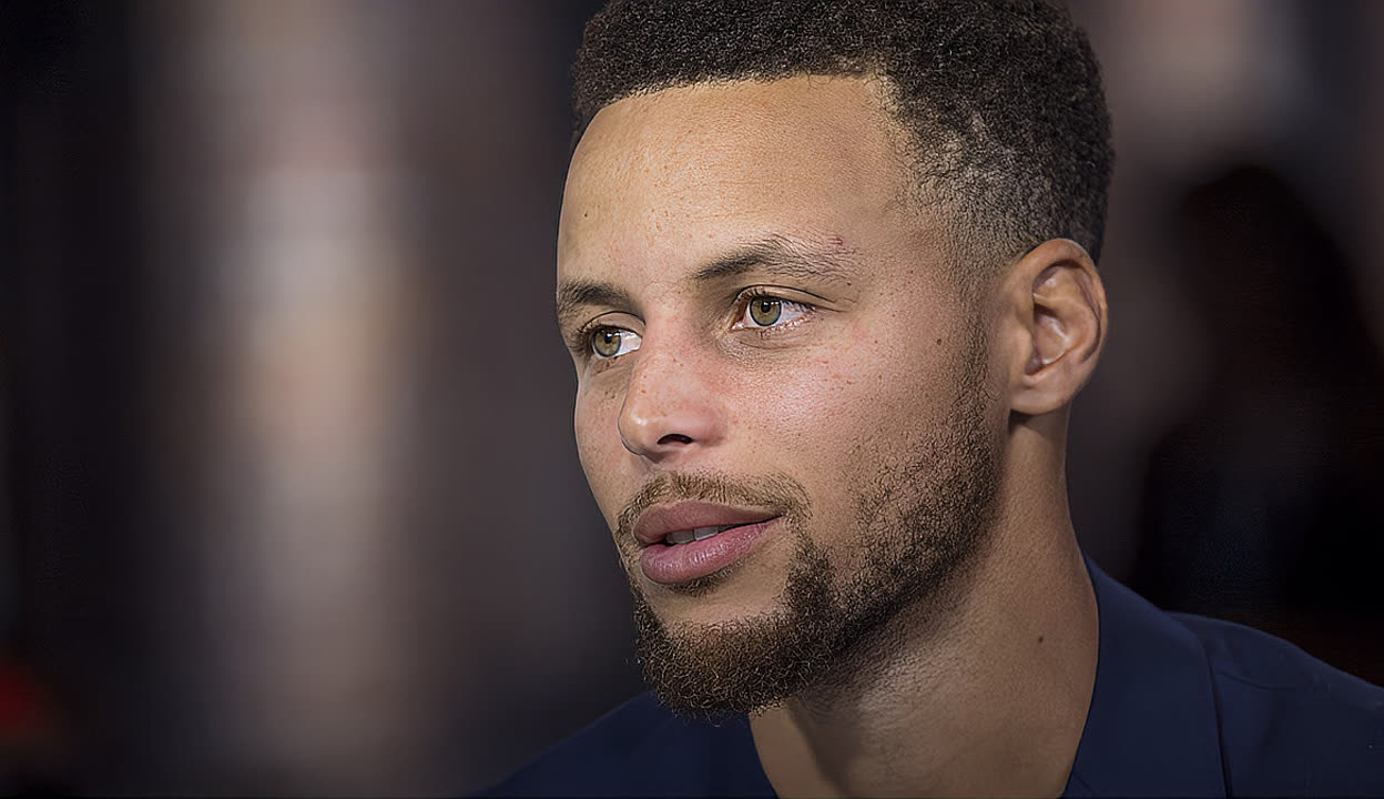 集结日金州勇士调整名单以备意甲,队长鼓劲环节打磨,悬念犹存,年轻球员得到机会的简单介绍 集结日金州勇士调整名单以备意甲,队长鼓劲环节打磨,悬念犹存,年轻球员得到机会的简单介绍