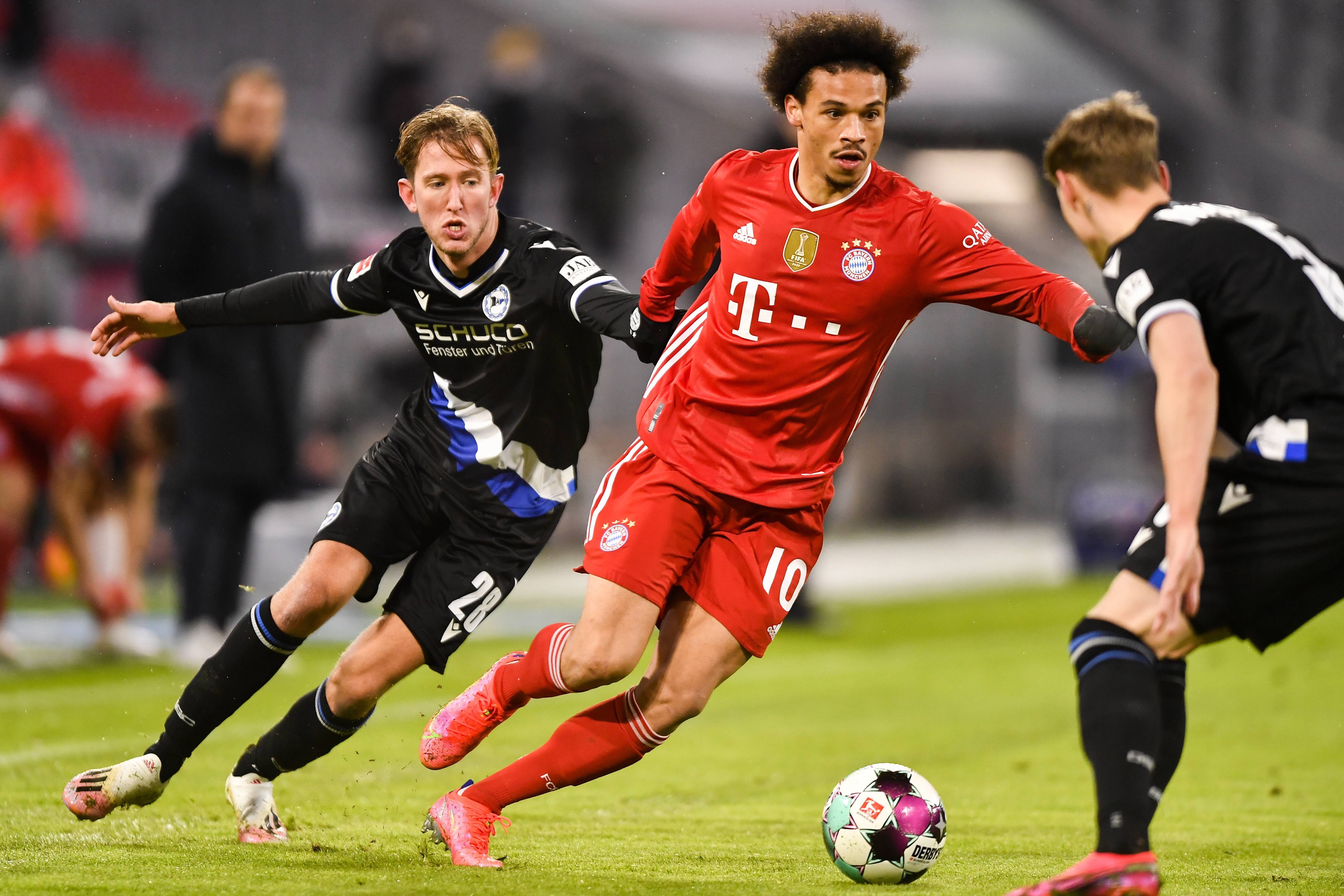 转会期德甲焦点战，曼联绝杀压哨，媒体盛赞，球探报告显示潜力的简单介绍