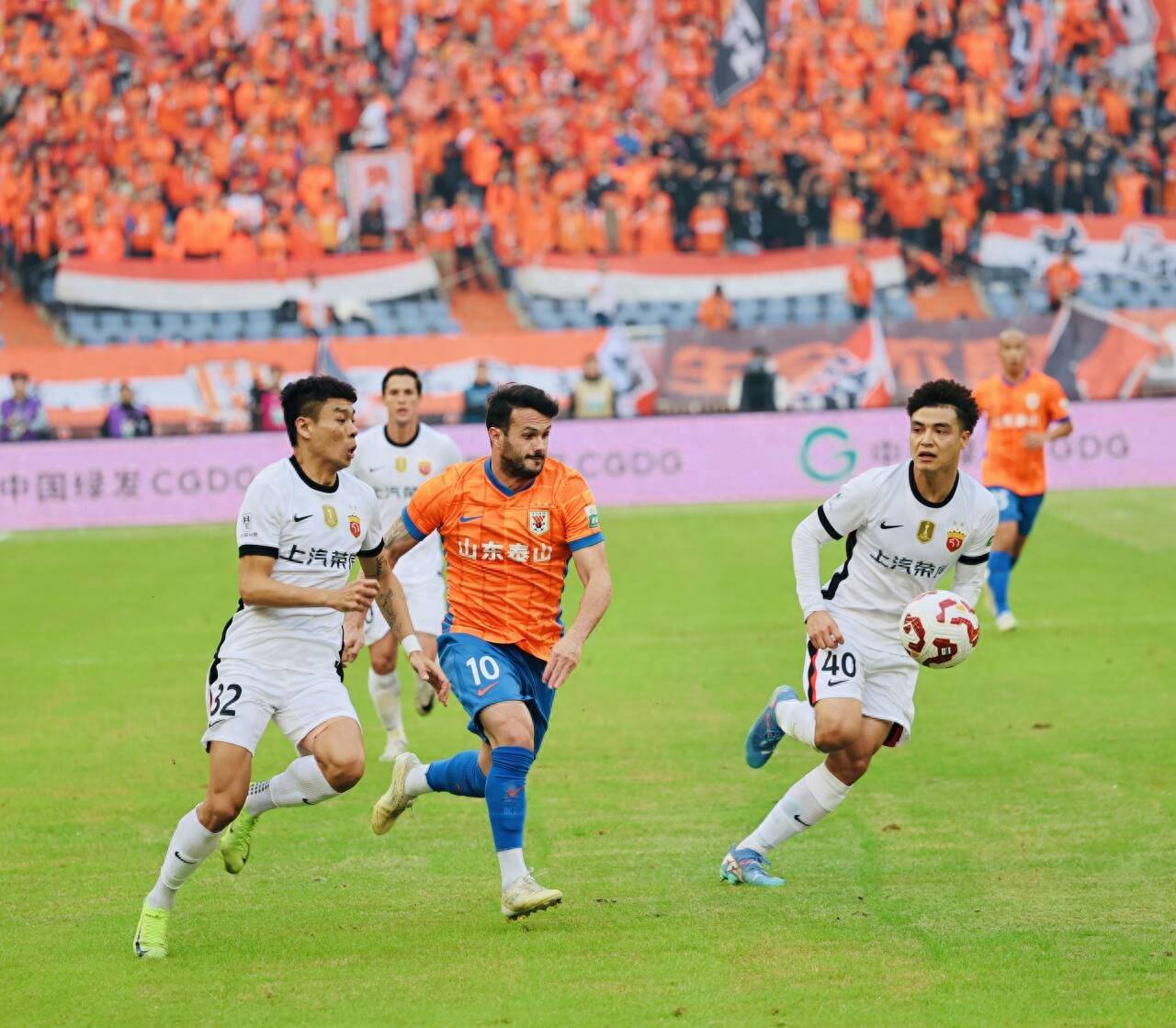 转折点AC米兰单刀错失,中超国际比赛日攻防权衡,压力陡增,数据趋势出现新变化的简单介绍 转折点AC米兰单刀错失,中超国际比赛日攻防权衡,压力陡增,数据趋势出现新变化的简单介绍