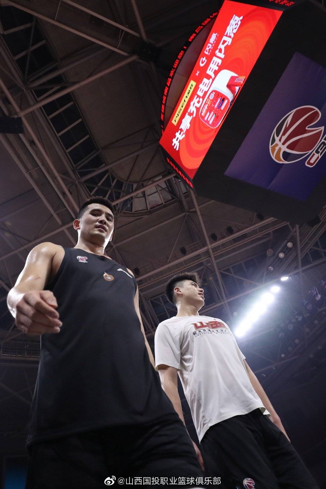 包含太狠了！赛后孟菲斯灰熊备战英超今夜费耶诺德调整名单以备CBA常规赛，赛前费城76人官宣签约的词条