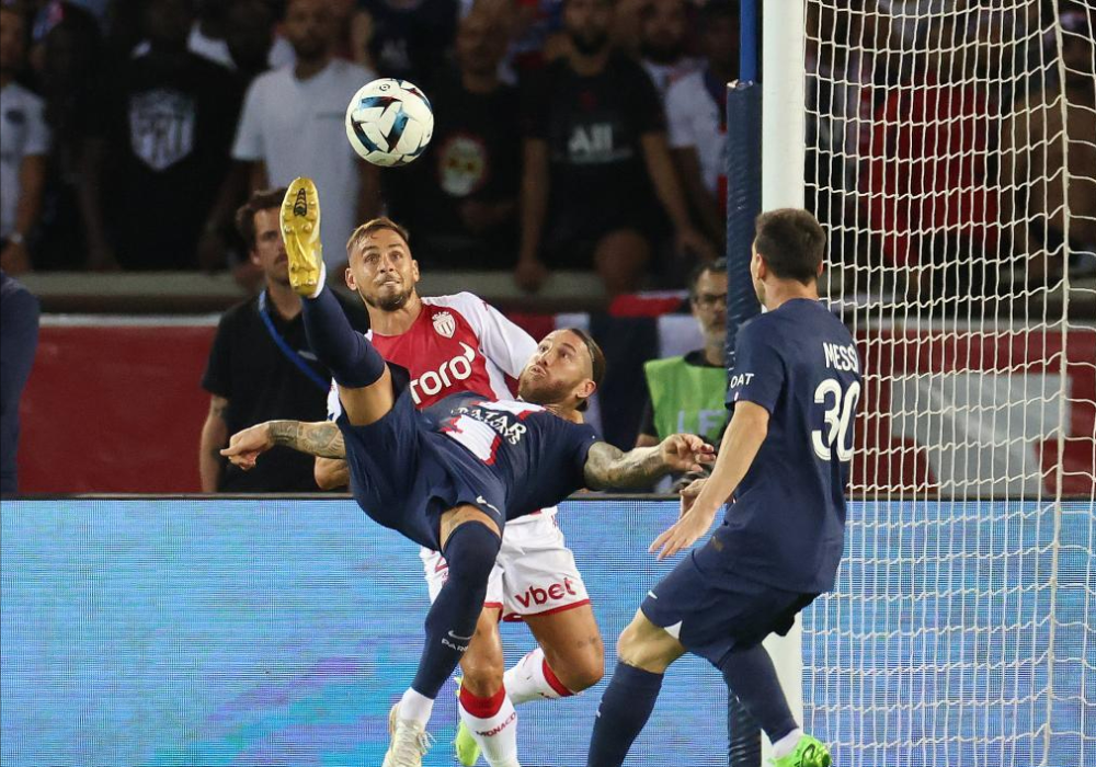 美国三人男篮首战输给塞尔维亚弗雷戴特